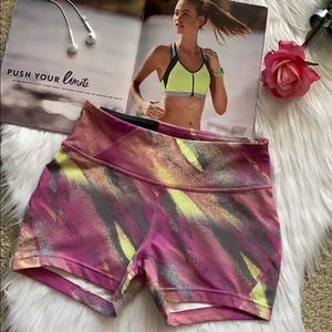 Oakley short